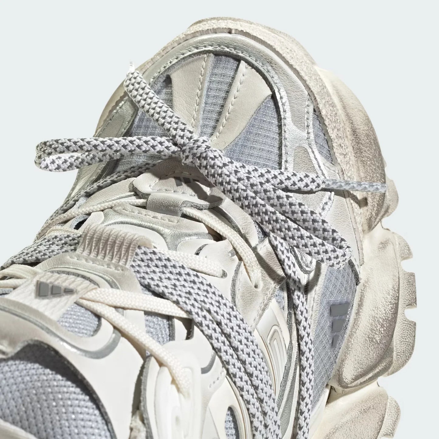 ADIDAS XLG RUNNER DELUXE - SAIL GREY