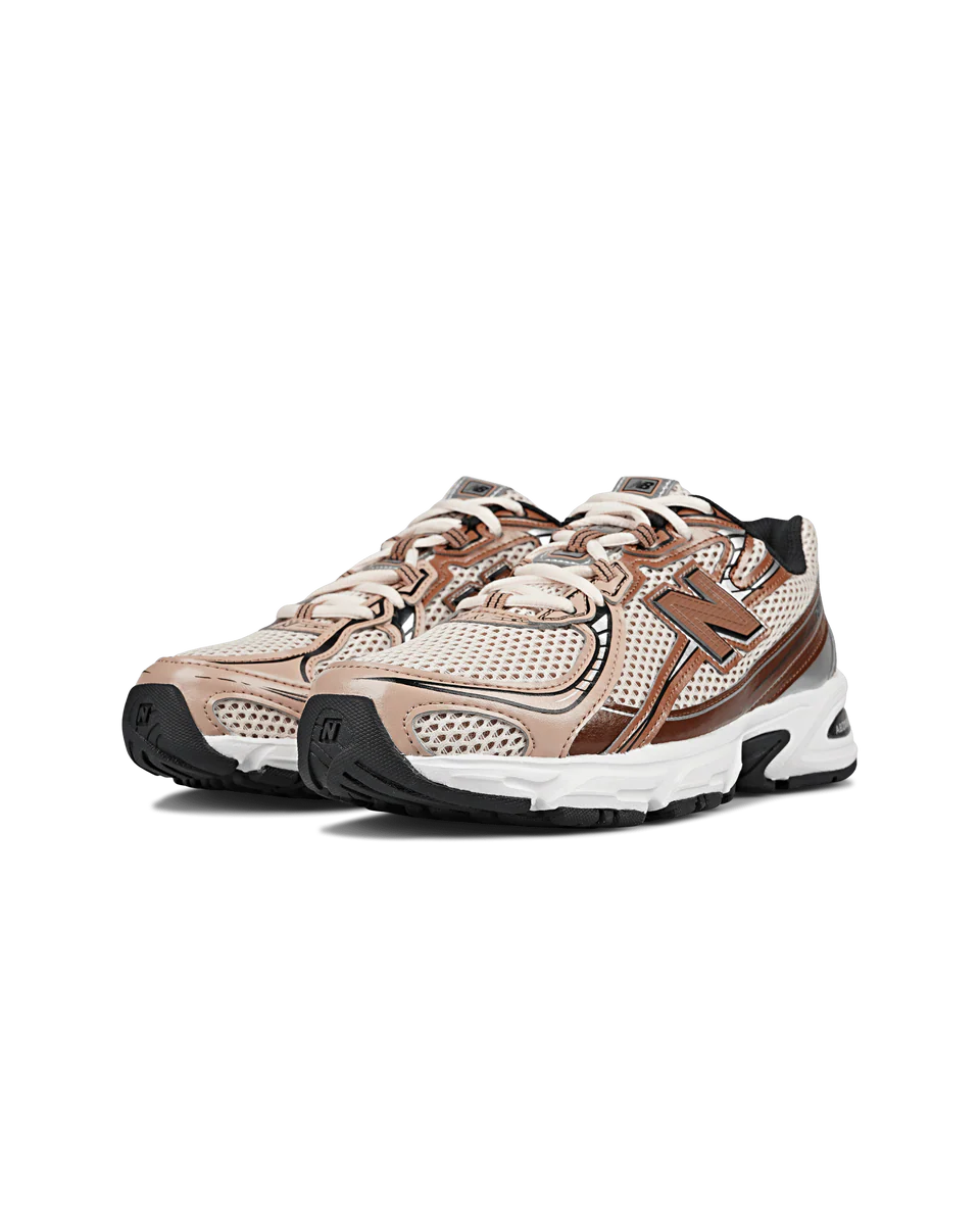 NEW BALANCE 740 BEIGE