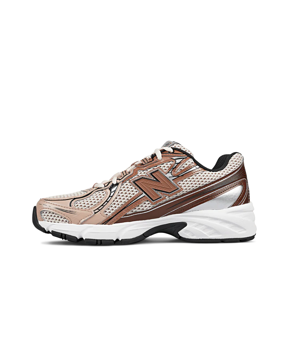 NEW BALANCE 740 BEIGE