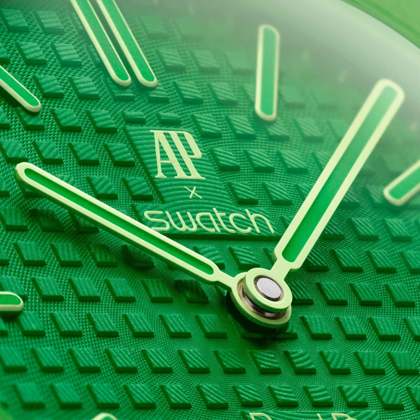 AUDEMARS PIGUET x SWATCH GREEN EIGHT