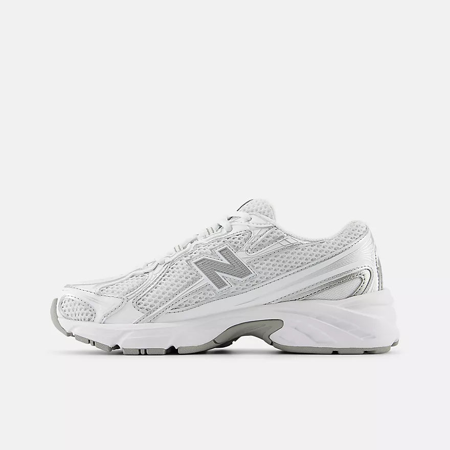 NEW BALANCE 740 White / Silver